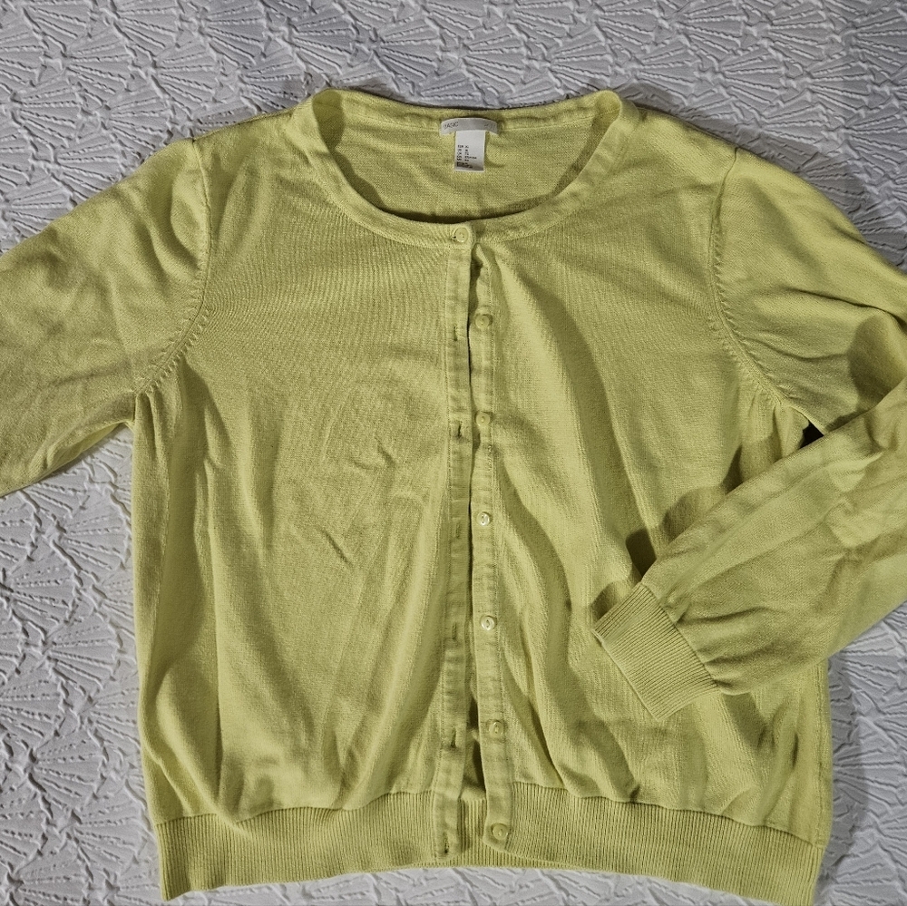 H&M Pale Yellow Button-Front Crewneck Cardigan Size XL